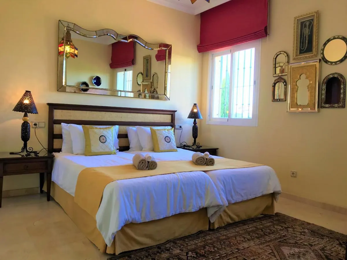 Villa Majestic Estepona 0*,